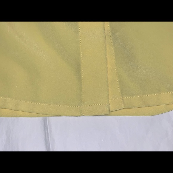 Bright yellow Susan Graver button down blouse (size L) - Picture 10 of 11